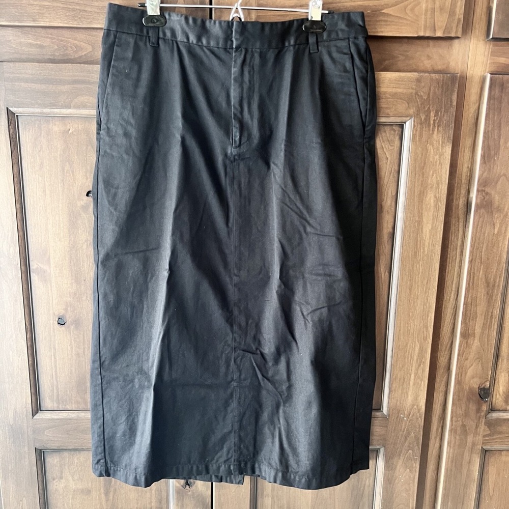 UNBRANDED-Black A-Line Skirt with Pockets & Back Elastic Size M